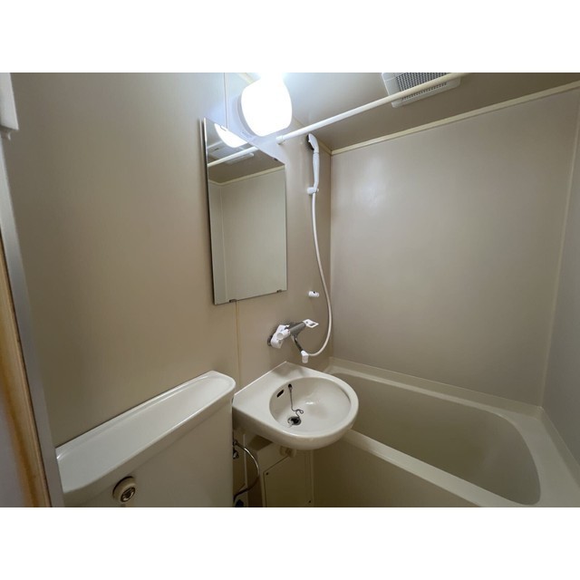 砧コーポ101号室 内観