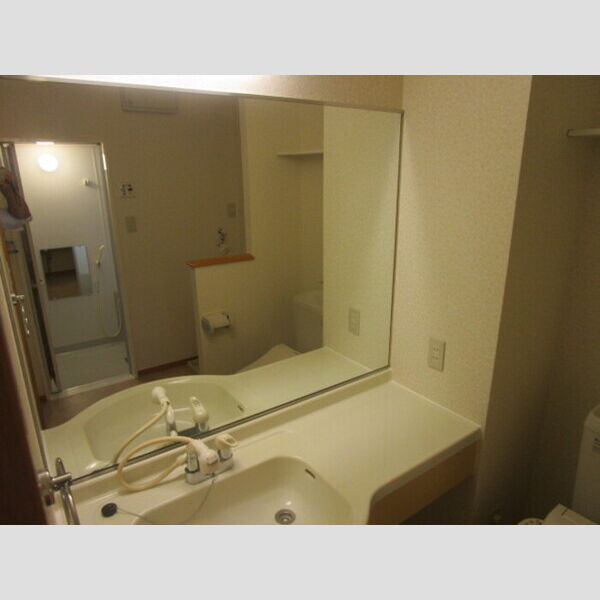 モナリエ春日　Ⅰ・ⅡⅡ101号室 リビング