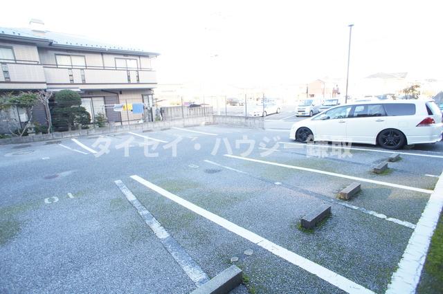 メイプル0109号室 駐車場