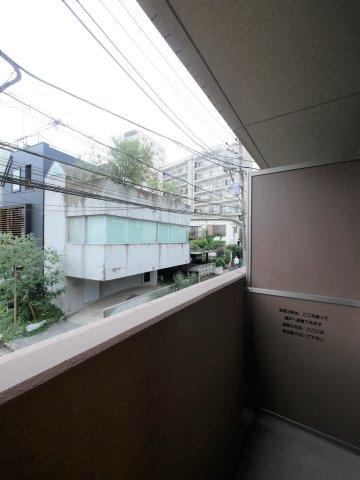PREMIUM CUBE G 三軒茶屋 内観