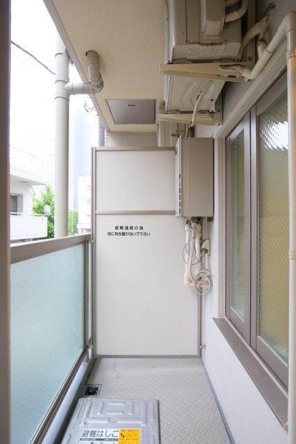 マーベラス鶯谷 バルコニー