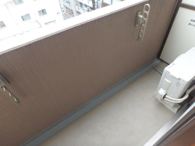 パレステュディオ新宿御苑前 バルコニー