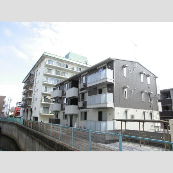 エスペランサABの外観画像