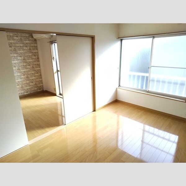 メゾン梨花201号室 洋室6帖