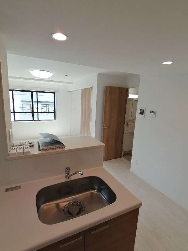 CREAL上野2階 内観