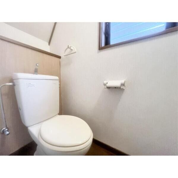 下荻野戸建 トイレ
