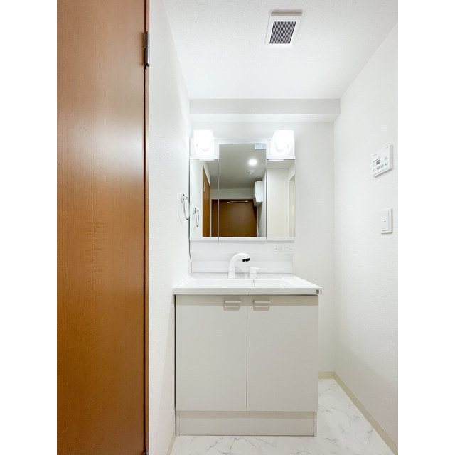 アーバハイツ六町環七北通り0601号室 内観