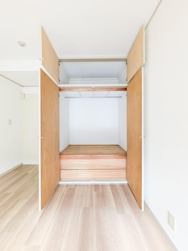 国領アパートメント2階 トイレ