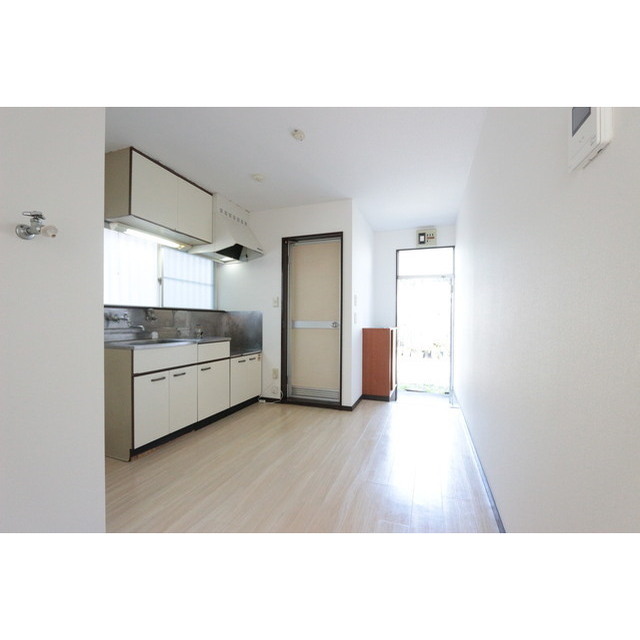 新田ハイツ 内観