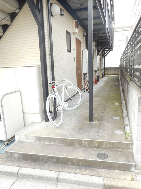 ラ・インサラーテ0101号室 ロビー