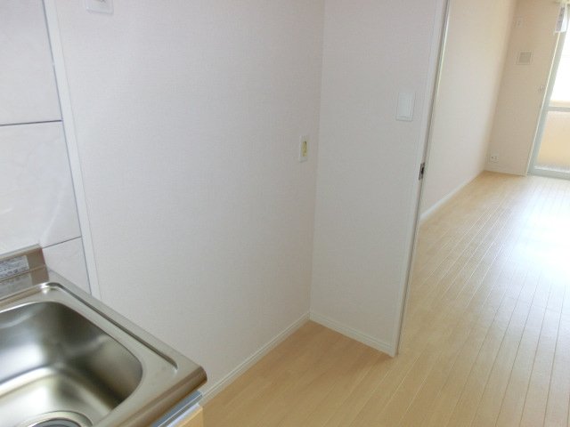 ＩＶＹ　ＣＯＵＲＴ（アイビーコート）103号室 冷蔵庫置場