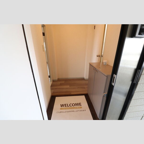 サンフロンティア306号室 玄関