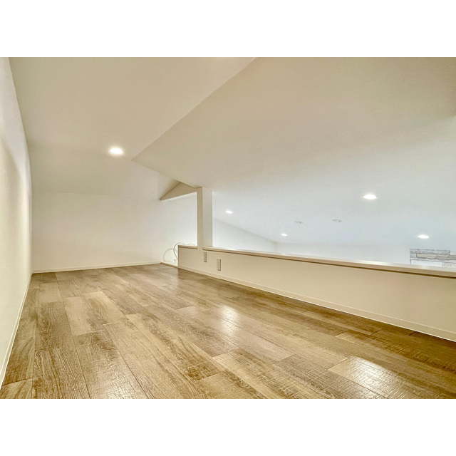 モナ・ローベル203号室 ☆ロフト