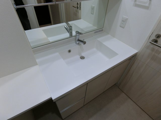 SYNEX PREMIER ASAKUSABASHI1001号室 同建物別部屋の参考画像