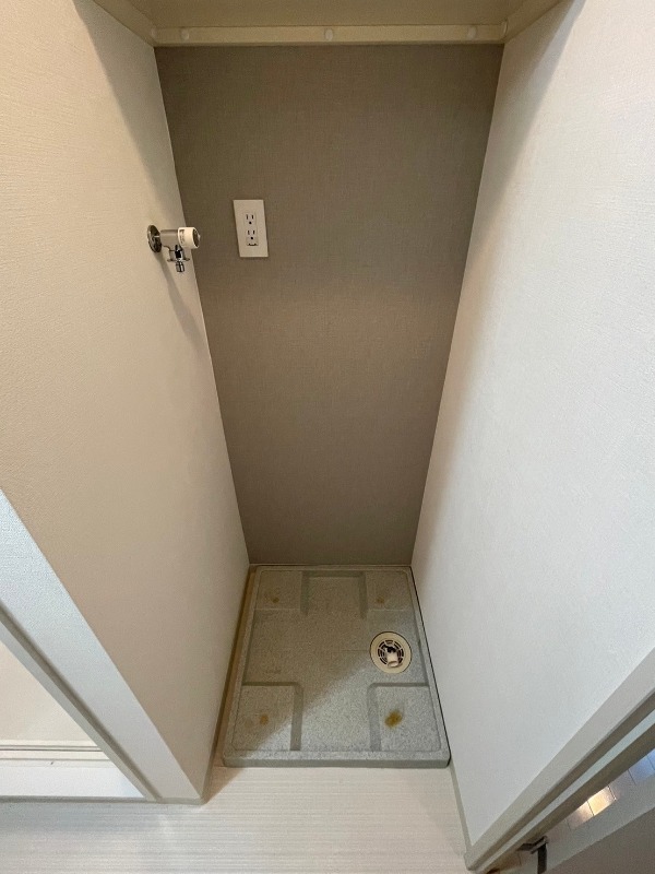 エルミタージュ横濱弘明寺 室内洗濯機置場