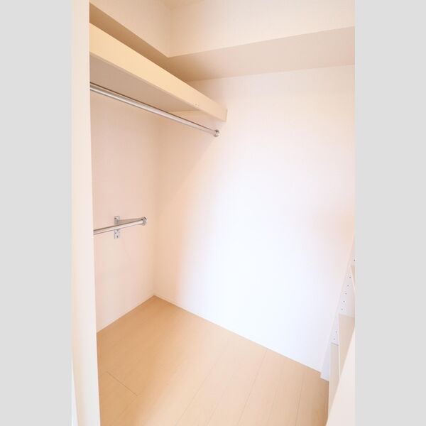 サンガーデン201号室 ウォークインクローゼットです!