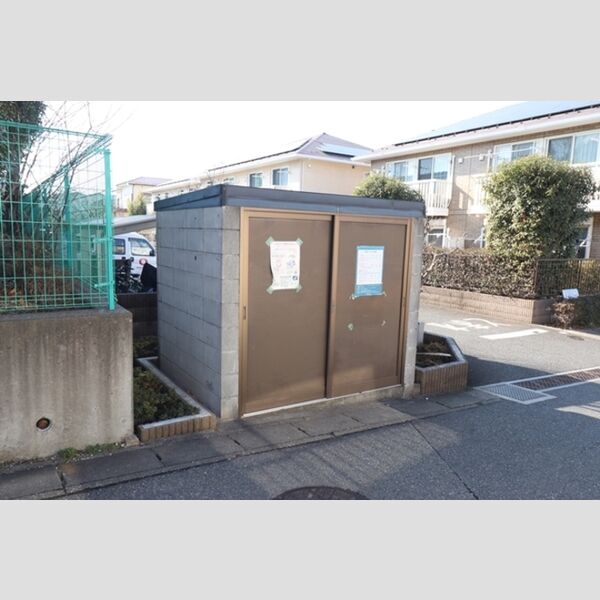 リビングタウン南花島　B201号室 ゴミ置き場