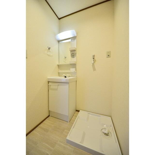 グランベール神代1階 洗面所