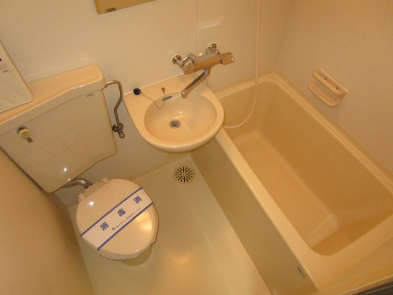 ドミール十条4階 同建物別部屋の参考画像