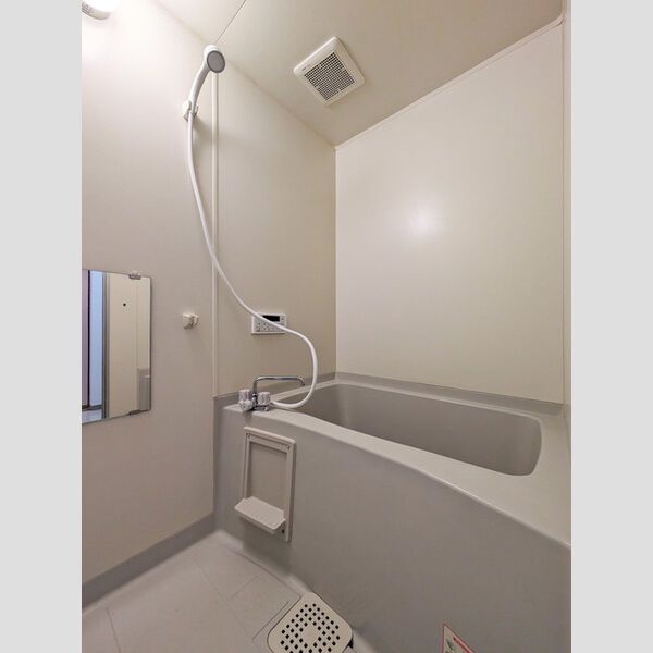 メゾン・ド・ヴェルテ201号室 お風呂