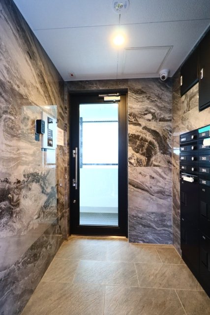 Apartment小石川後楽園 エントランス