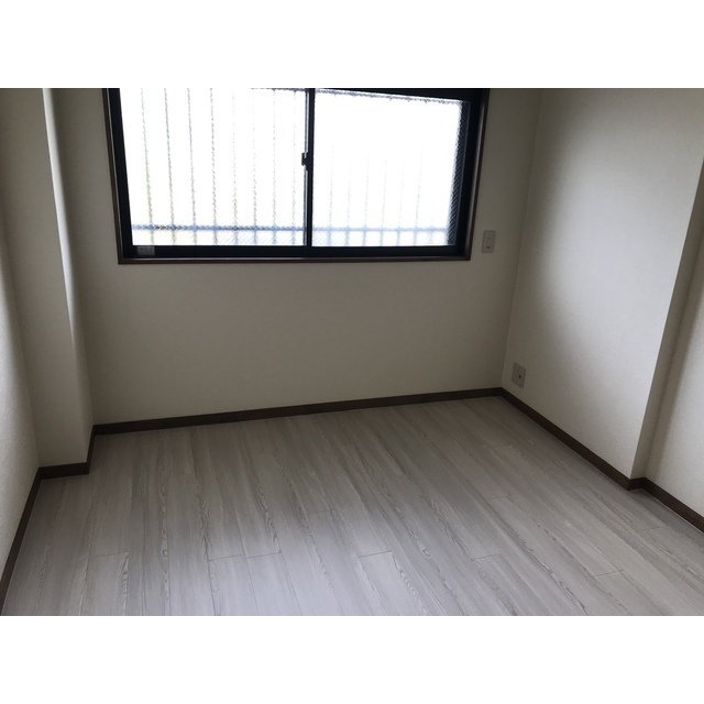 モンメール大磯205号室 内観