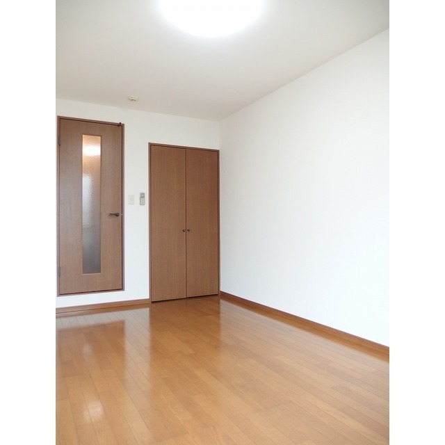 アムール 上福岡102号室 リビング