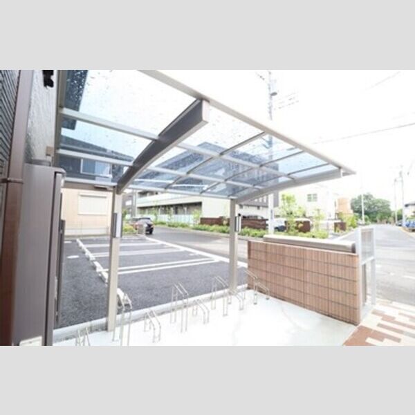 ウインドウ　ウィンド201号室 駐輪場