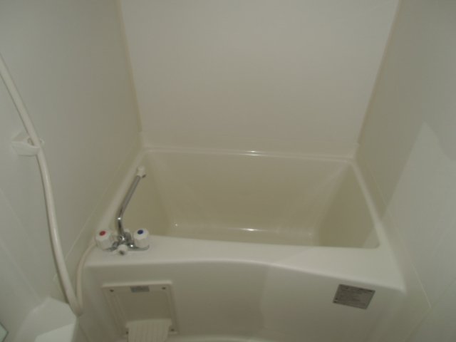 プリオール２００４301号室 バス