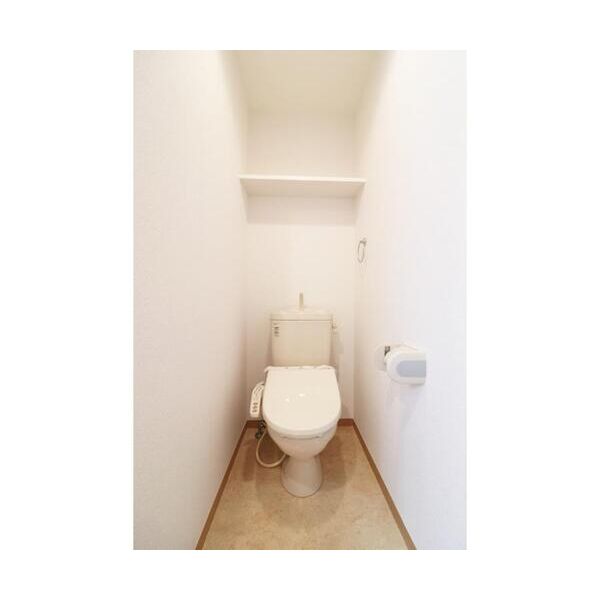 コリーヌ梶ヶ谷303号室 トイレ