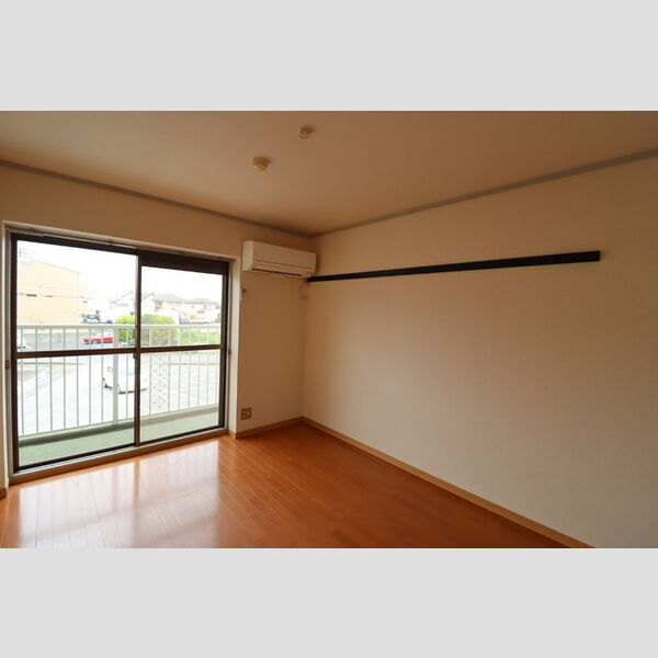 コーポスカイ　E 洋室