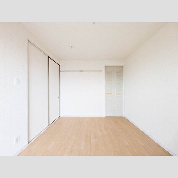 グランドサン 壱弐参伍番館1103号室 洋室