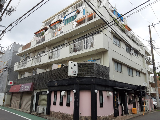 三鷹陵雲閣マンションの外観画像