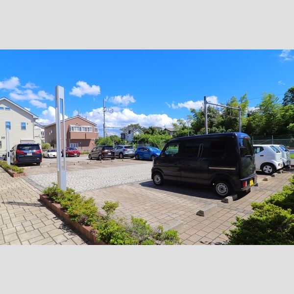 プルミエ 駐車場