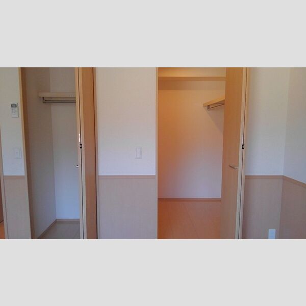 ルミエール ド エスポワール　Ⅱ201号室 収納