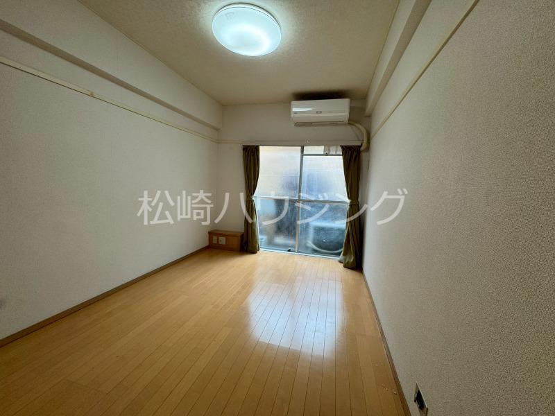 中野ローヤルコーポ リビング