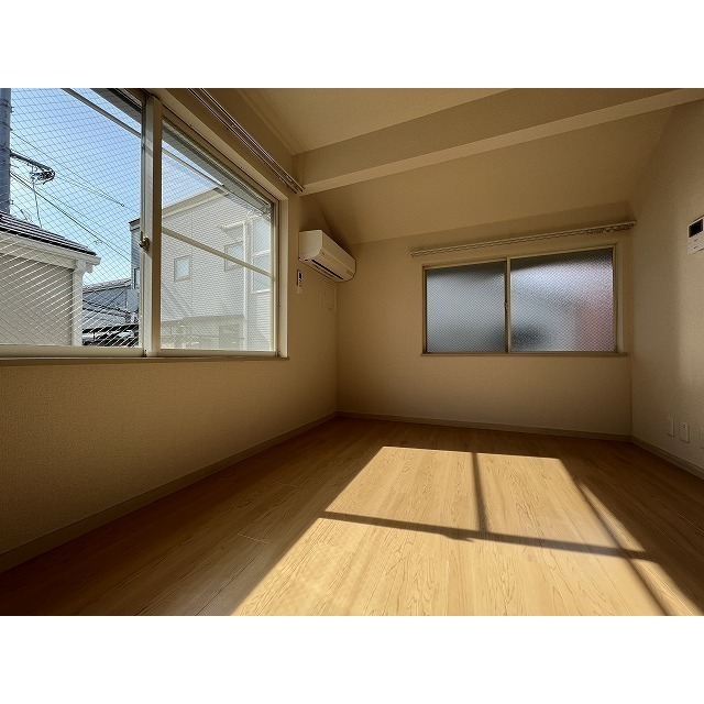 ブラウンコーポ 2面採光♪