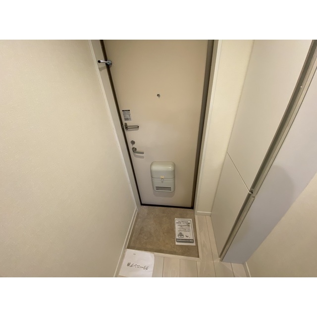 リュミエ妙蓮寺 玄関