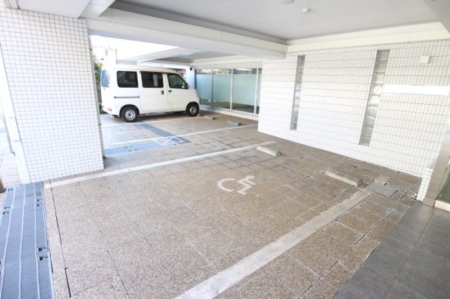 プライムアーバン西荻窪Ⅱ605号室 駐車場