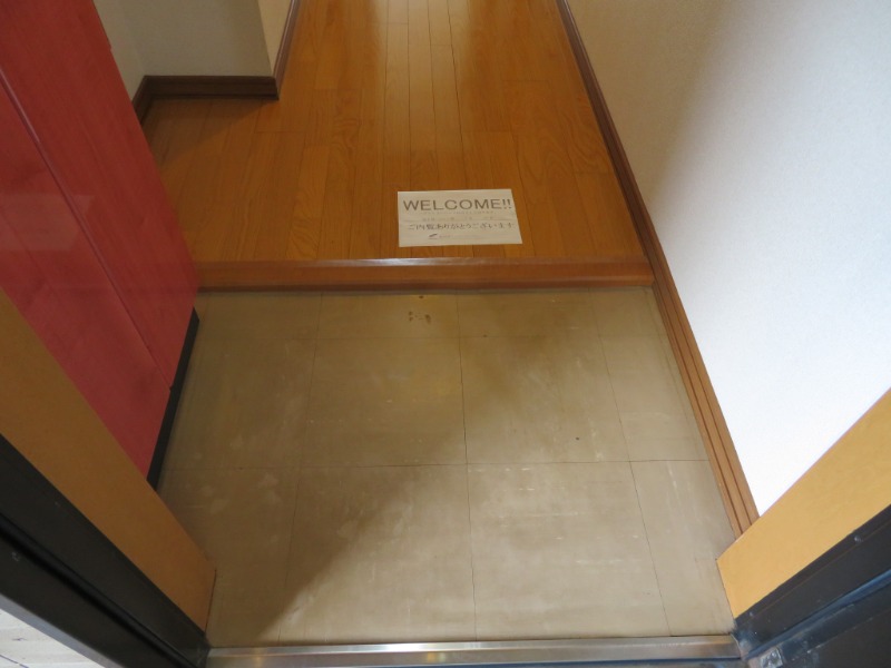 プリモディーネ3階 玄関