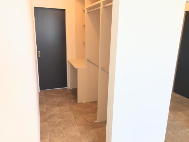 ＤｉｓＮｅｒｄ ウォークインスルークローゼット