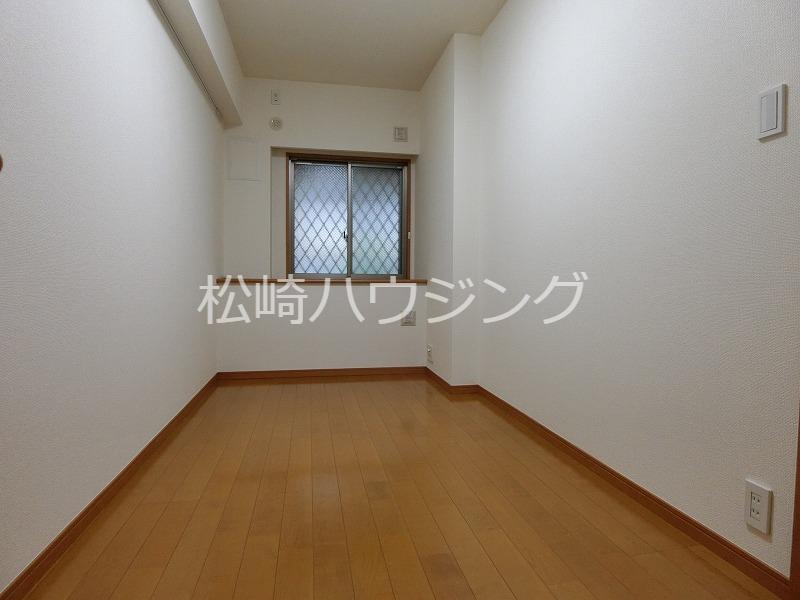 ディアクオーレ中野文園 内観