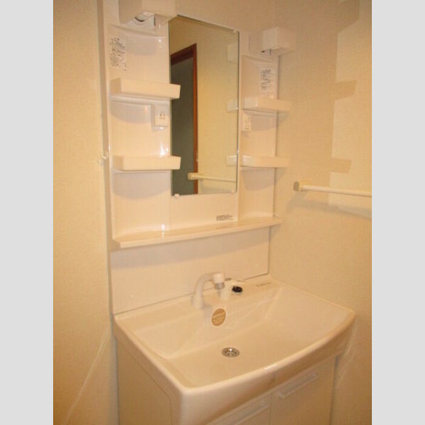 エーヴィゲス市川601号室 同建物別部屋の参考画像