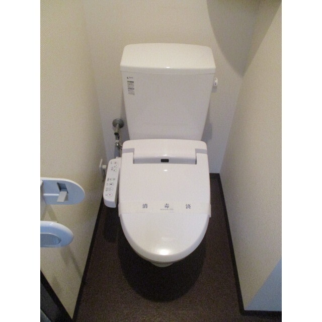 中野弥生町Apti2階 トイレ