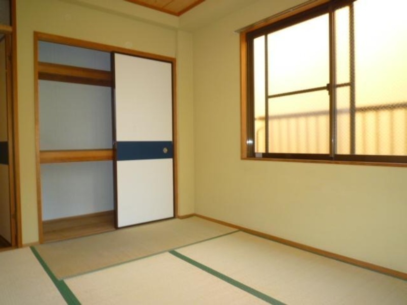 メゾン八千代 リビング