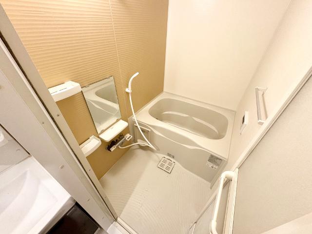 リバレイン202号室 ユニットバス