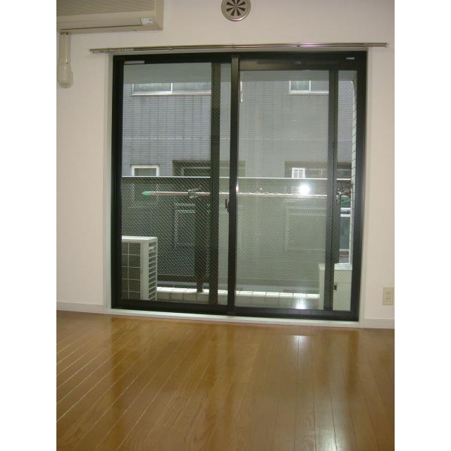 プティ・リヴァージュ リビング