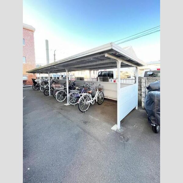 パーク・サイド杉浦　2 駐輪場