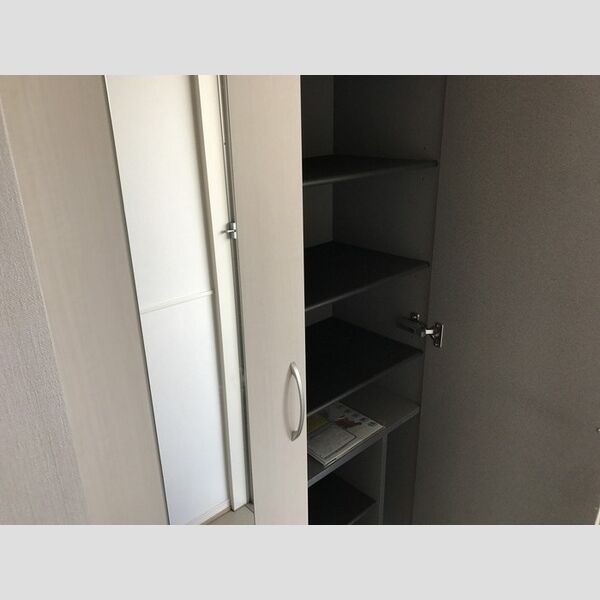 コモレビ大蔵　F303号室 E303号室　シューズボックス