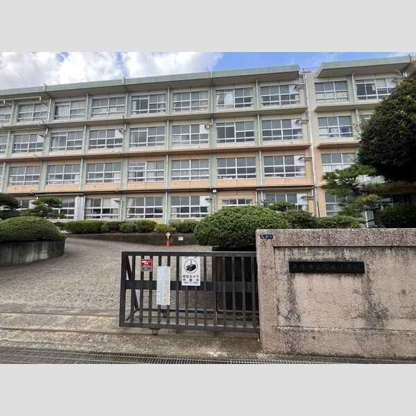 纒3丁目貸家　A棟 平塚市立松延小学校